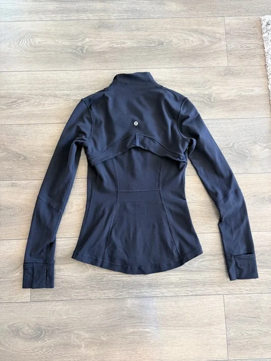 Lululemon Define Jacket - Picture 3 of 6